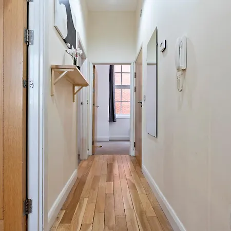 Cosy 2 Bed Birmingham